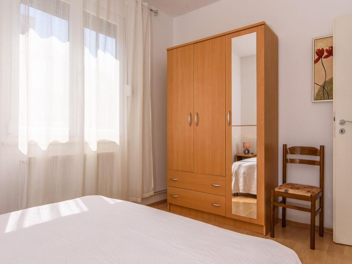 Apartments Beba - Peaceful Location Trogir Exteriör bild