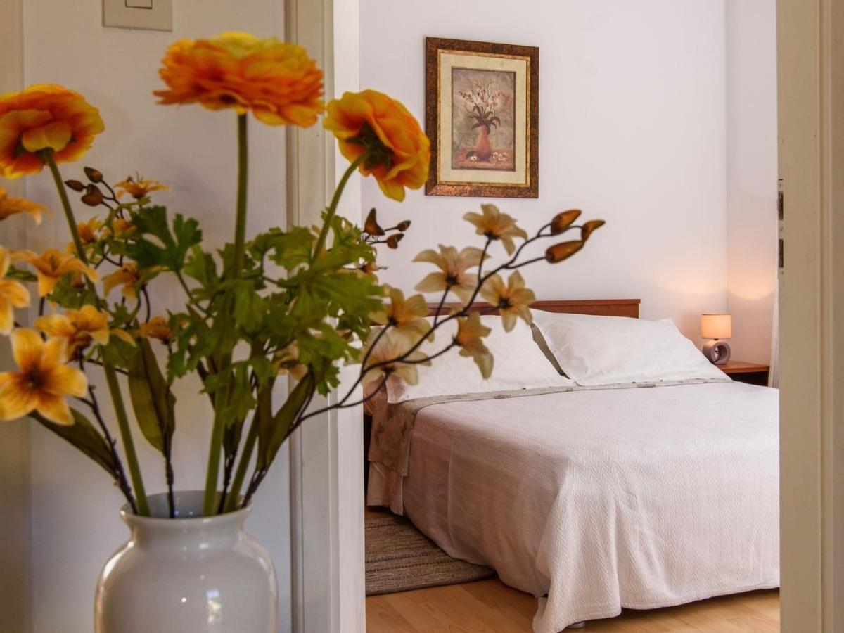 Apartments Beba - Peaceful Location Trogir Exteriör bild