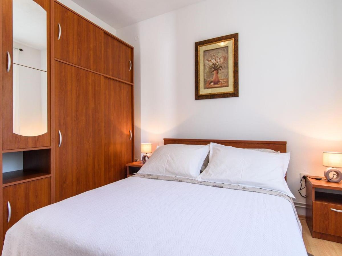 Apartments Beba - Peaceful Location Trogir Exteriör bild
