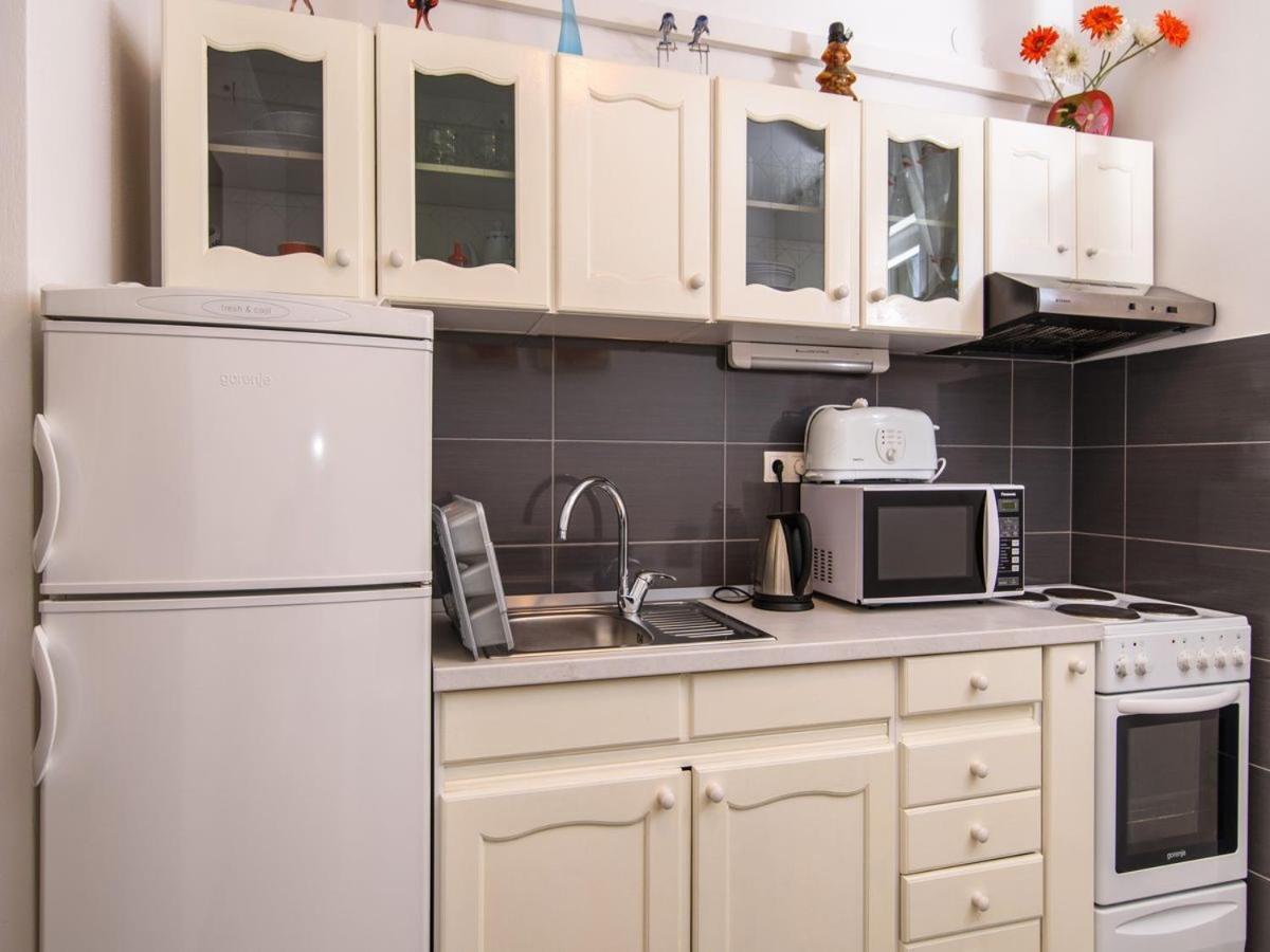 Apartments Beba - Peaceful Location Trogir Exteriör bild