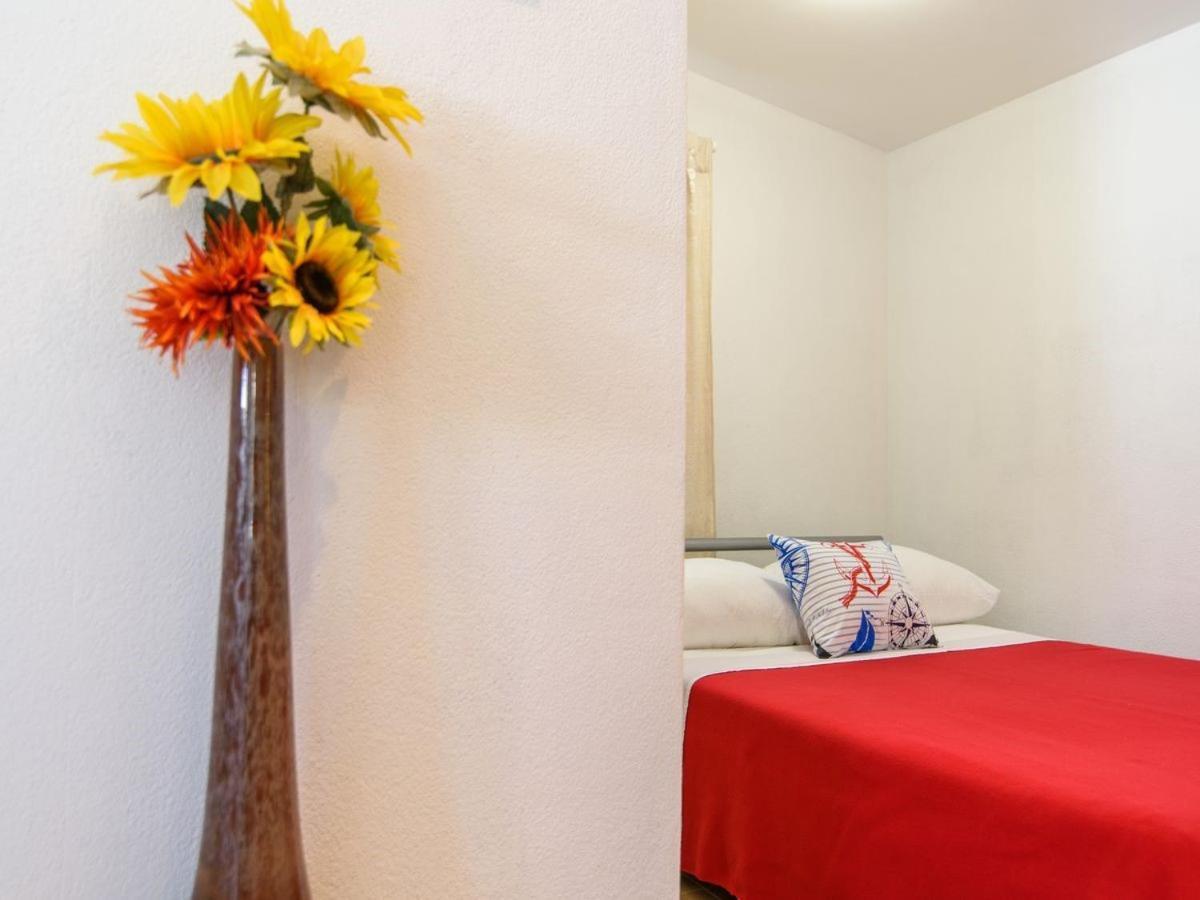 Apartments Beba - Peaceful Location Trogir Exteriör bild