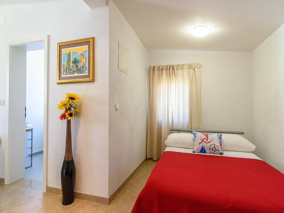 Apartments Beba - Peaceful Location Trogir Exteriör bild